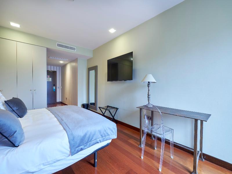 Hotel AR Isabel De Farnesio image