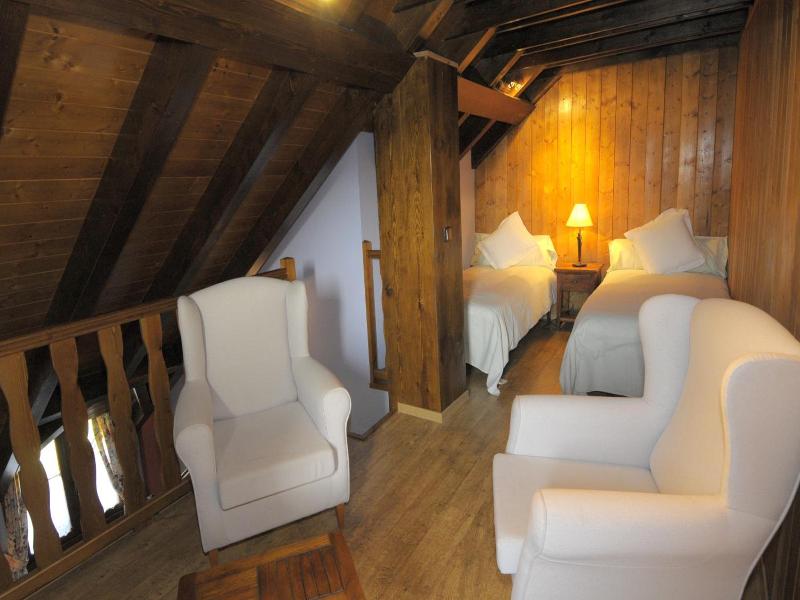 Casa Arcas image