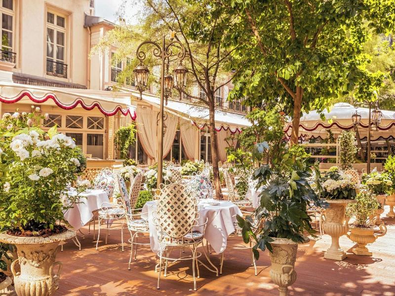 Renaissance Paris Le Parc Trocadero Hotel image