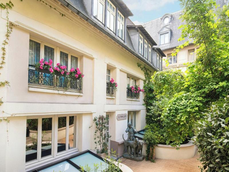 Renaissance Paris Le Parc Trocadero Hotel image