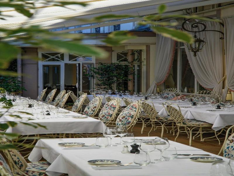 Renaissance Paris Le Parc Trocadero Hotel image