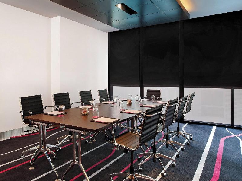 Aloft Bangkok - Sukhumvit 11 image