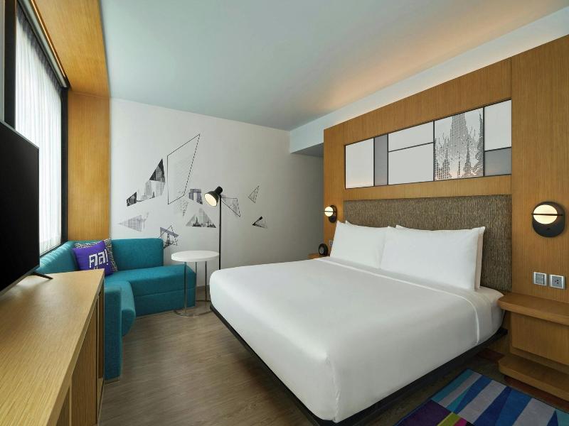 Aloft Bangkok - Sukhumvit 11 image