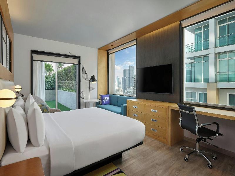 Aloft Bangkok - Sukhumvit 11 image