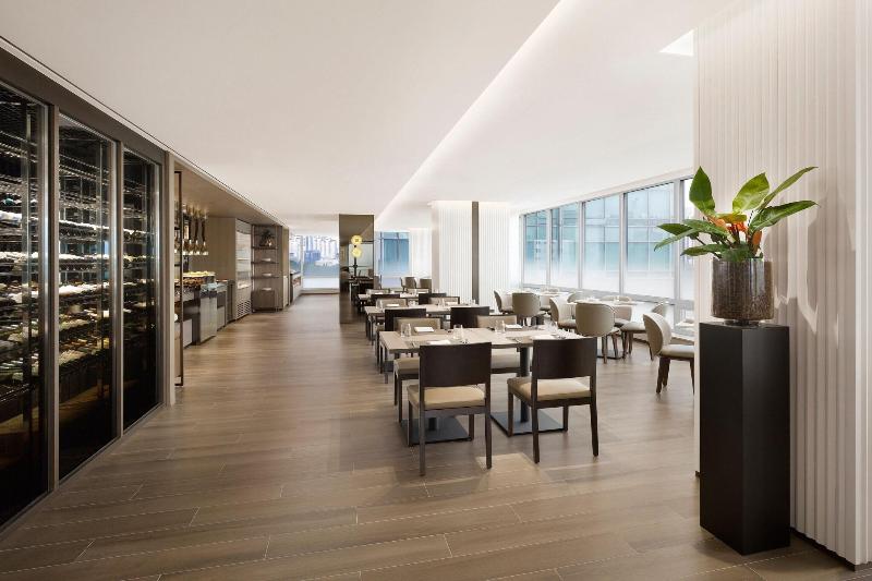 Yeouido Park Centre, Marriott Executive Apartments image