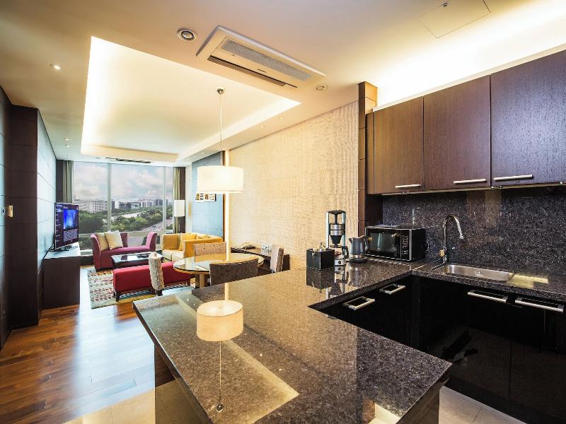 Yeouido Park Centre, Marriott Executive Apartments image