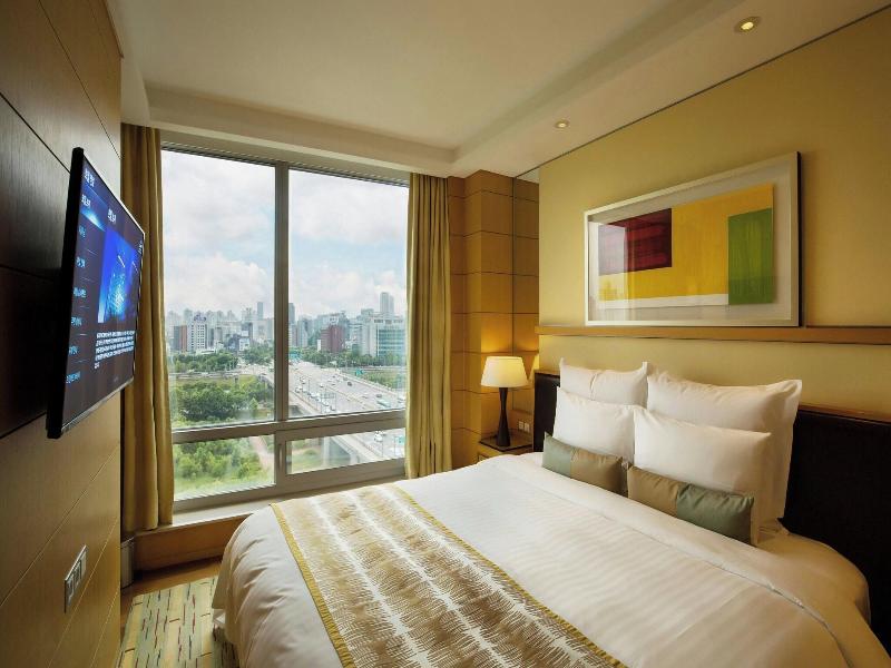 Yeouido Park Centre, Marriott Executive Apartments image