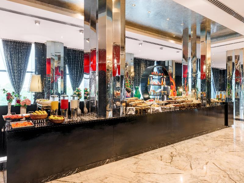 Radisson Blu Hotel New Delhi Paschim Vihar image