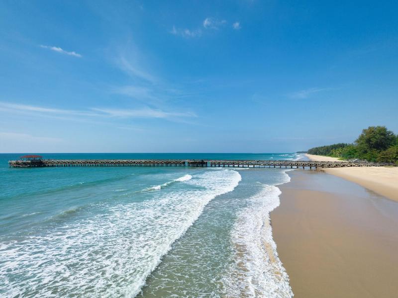 Le Méridien Phuket Mai Khao Beach Resort image