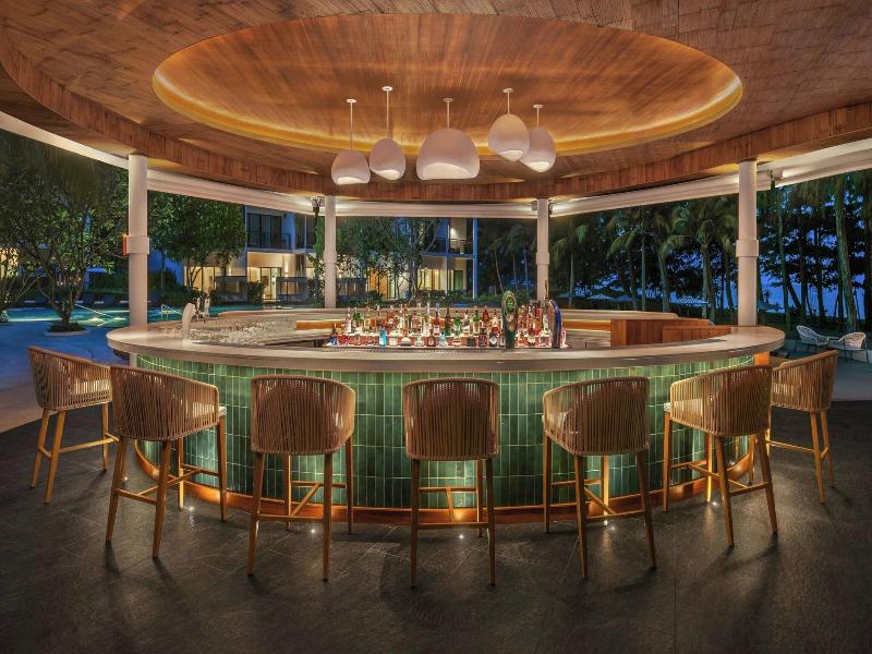 Le Méridien Phuket Mai Khao Beach Resort image
