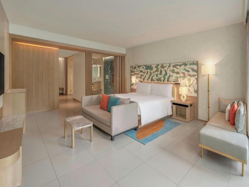 Le Méridien Phuket Mai Khao Beach Resort image