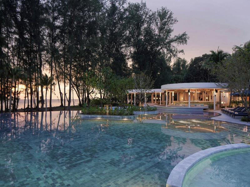 Le Méridien Phuket Mai Khao Beach Resort image