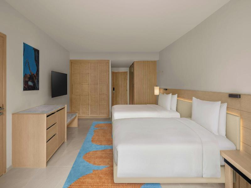 Le Méridien Phuket Mai Khao Beach Resort image