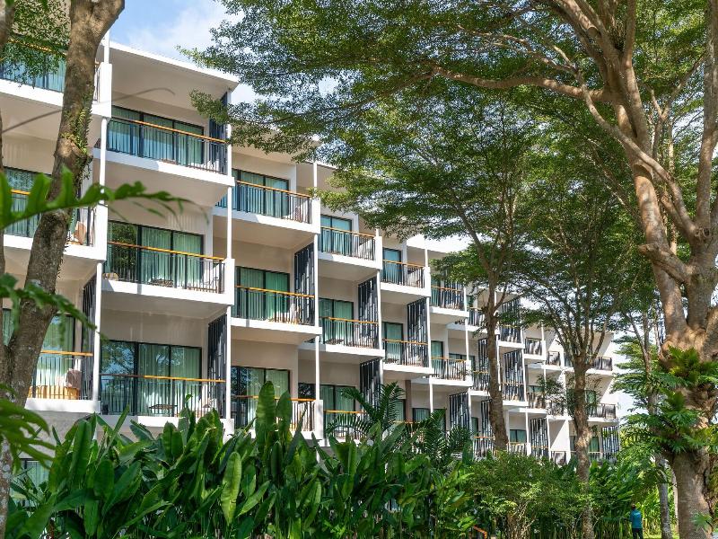 Le Méridien Phuket Mai Khao Beach Resort image