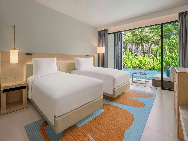 Le Méridien Phuket Mai Khao Beach Resort image