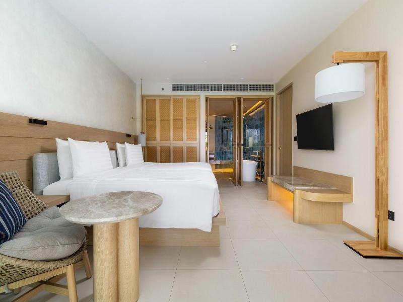 Le Méridien Phuket Mai Khao Beach Resort image