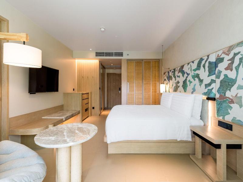 Le Méridien Phuket Mai Khao Beach Resort image