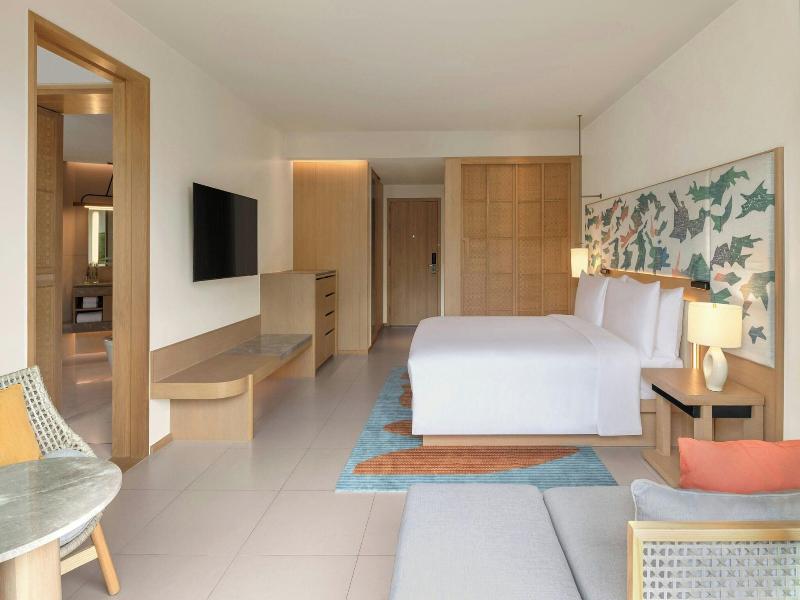 Le Méridien Phuket Mai Khao Beach Resort image