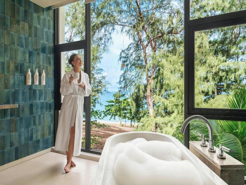 Le Méridien Phuket Mai Khao Beach Resort image