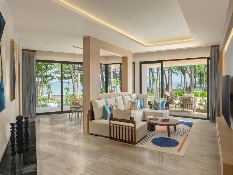 Le Méridien Phuket Mai Khao Beach Resort image