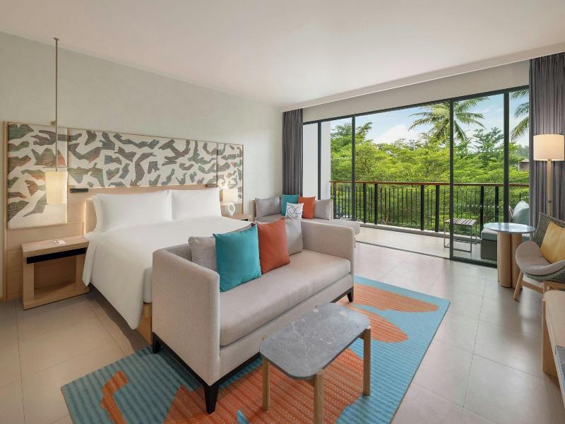 Le Méridien Phuket Mai Khao Beach Resort image