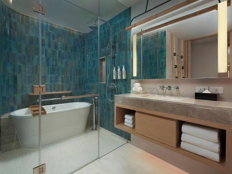 Le Méridien Phuket Mai Khao Beach Resort image