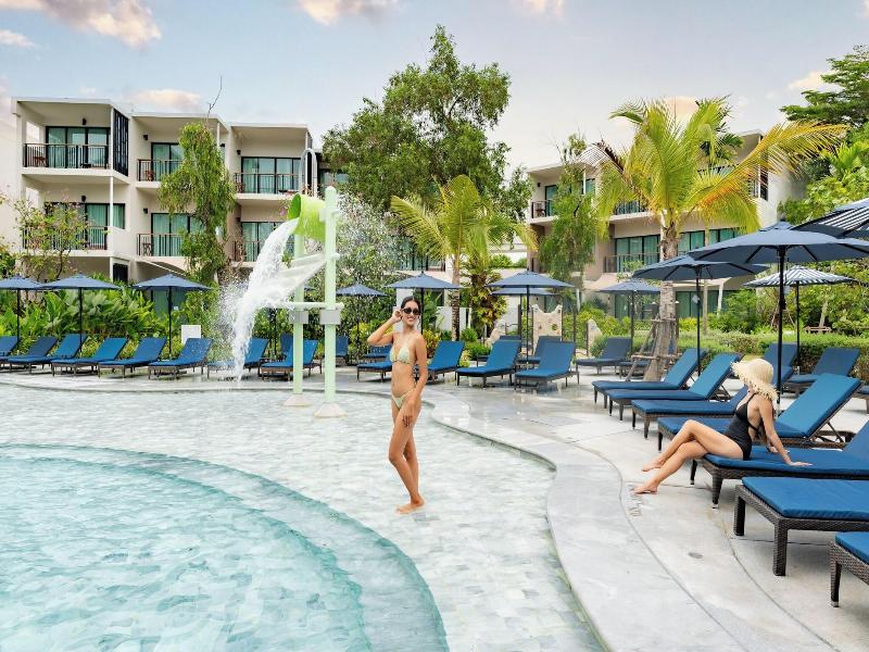 Le Méridien Phuket Mai Khao Beach Resort image