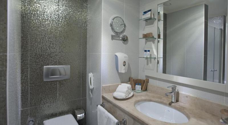 Diamond Excellence Resort — Side