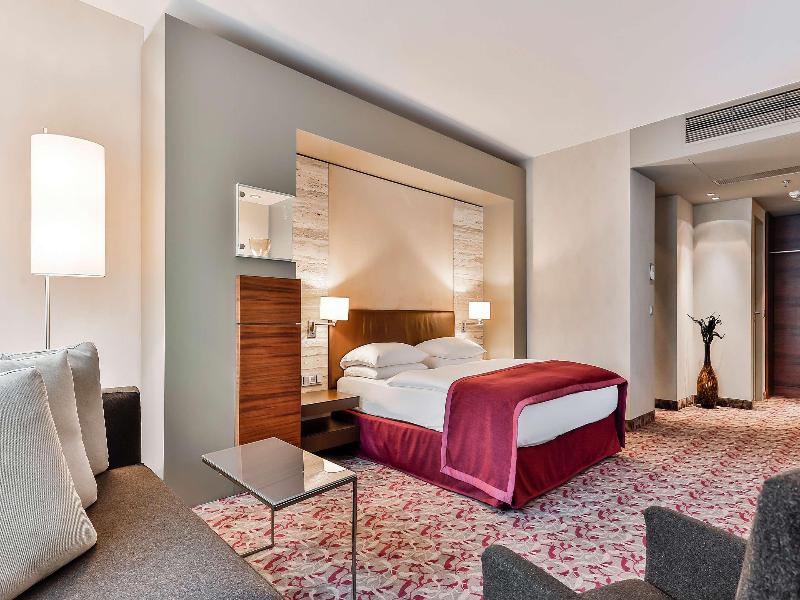 Dorint Hotel Am Heumarkt Köln image