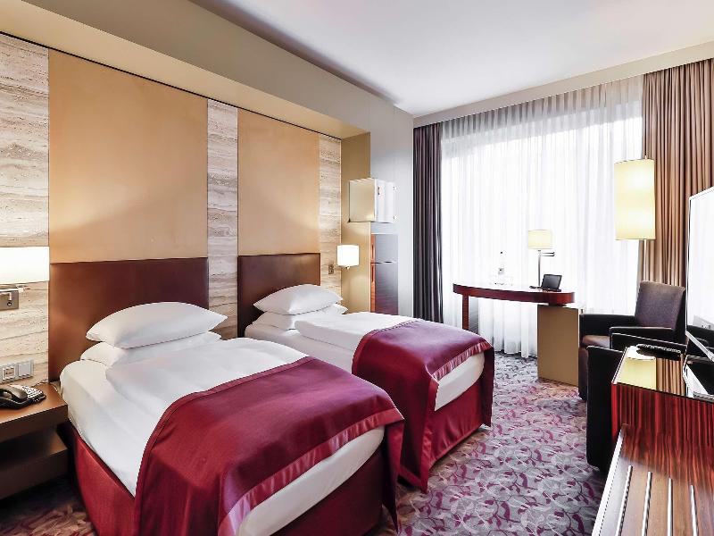 Dorint Hotel Am Heumarkt Köln image