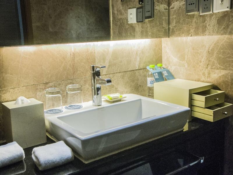 Four Points By Sheraton Qingdao Chengyang image