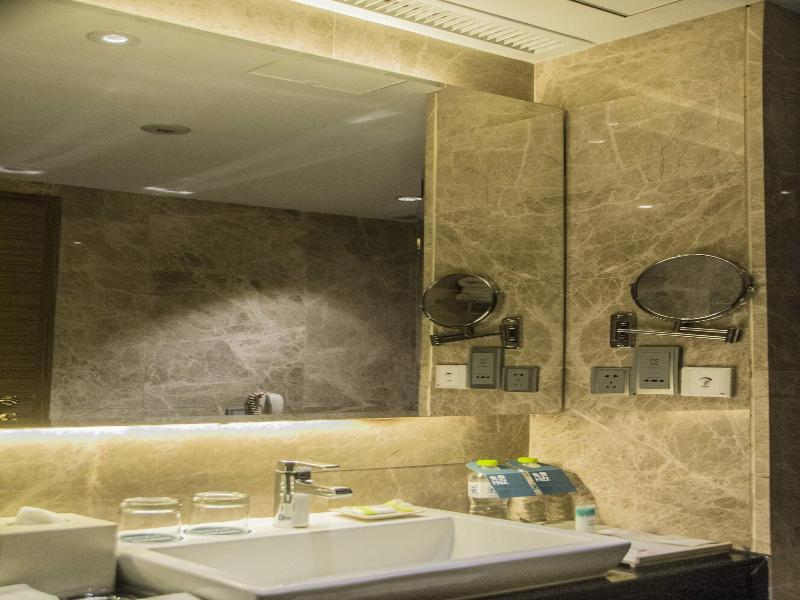 Four Points By Sheraton Qingdao Chengyang image