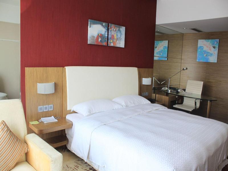 Four Points By Sheraton Qingdao Chengyang image
