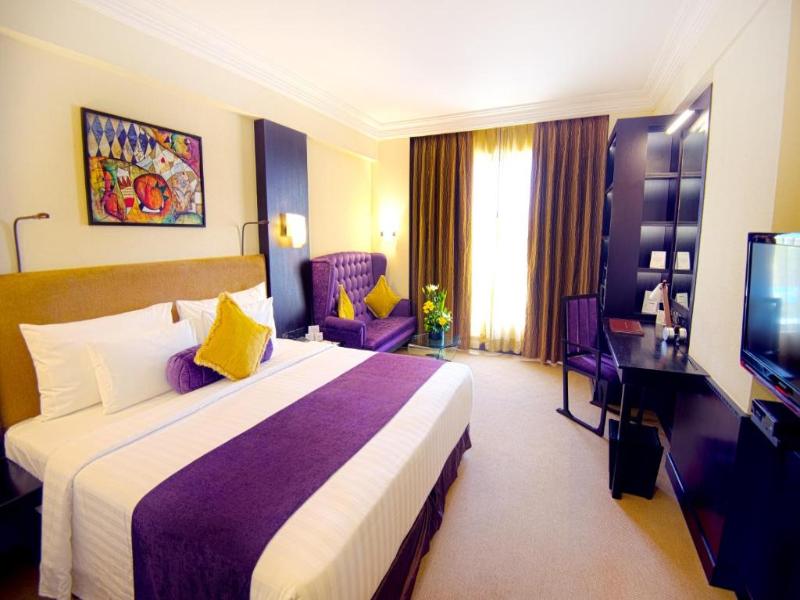 Sterlings Mac Hotel Bangalore — general view