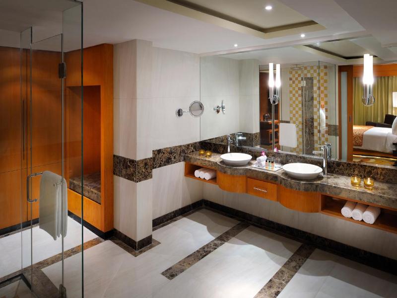 Gokulam Grand Hotel and Spa, Bangalore image
