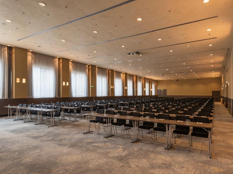 DoubleTree by Hilton Vienna Schonbrunn image