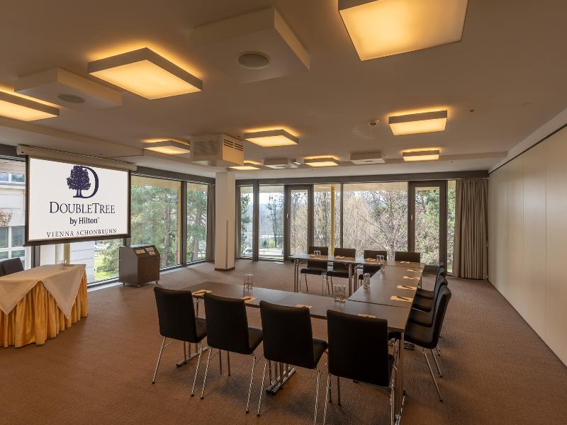 DoubleTree by Hilton Vienna Schonbrunn image
