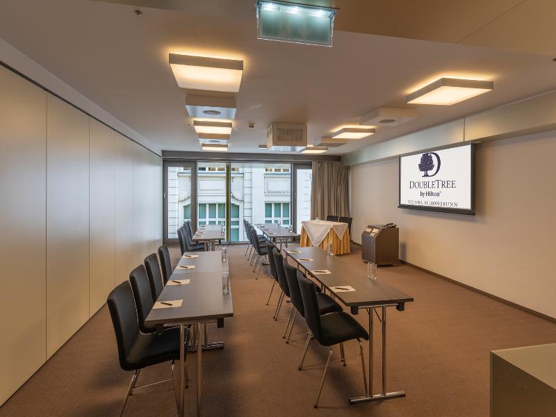 DoubleTree by Hilton Vienna Schonbrunn image