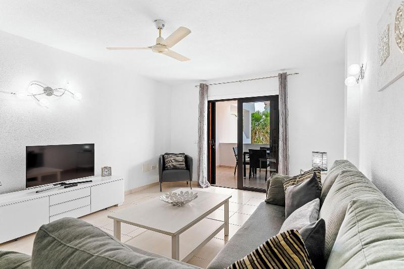 Paloma Beach Apartments  image