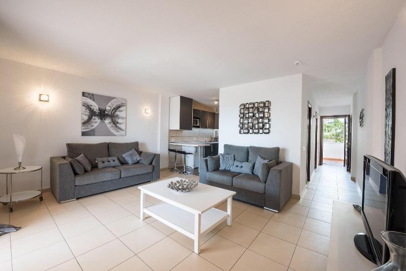 Paloma Beach Apartments  image