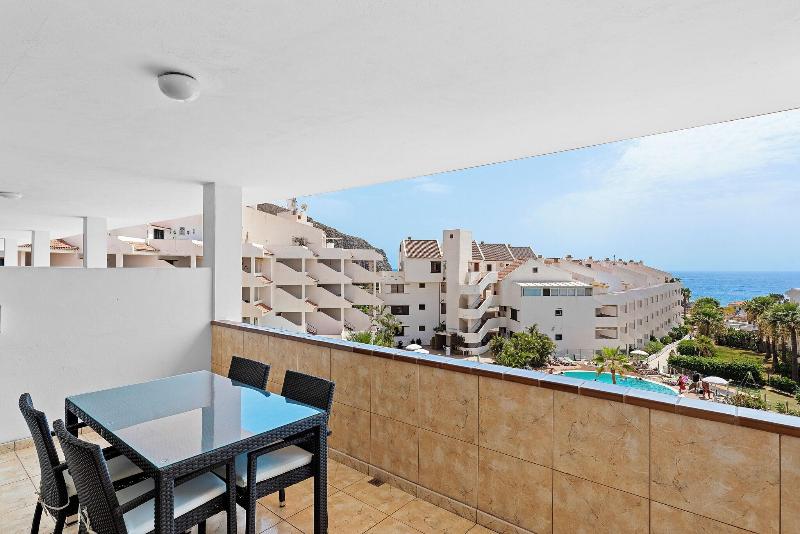 Paloma Beach Apartments  image