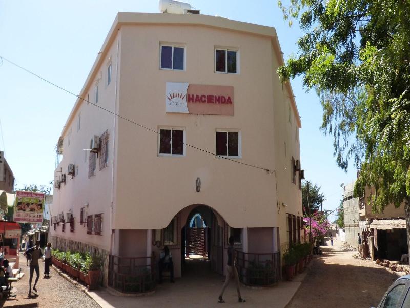 Hotel L'Hacienda image