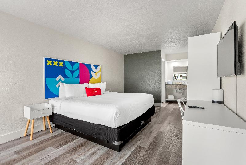 Baymont by Wyndham Orlando Lake Buena Vista South image