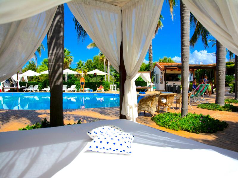 Hotel Club la Costa Smeralda image