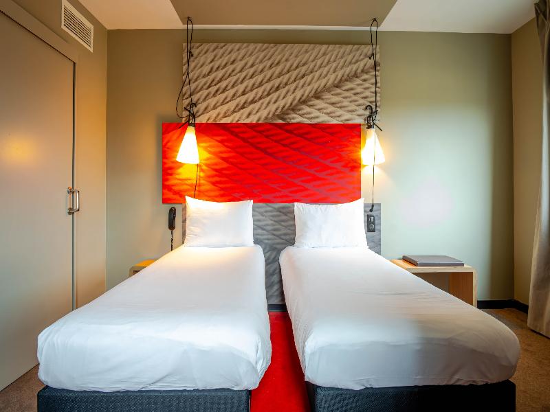 Ibis Bordeaux Centre Gare Saint Jean Euratlantique image