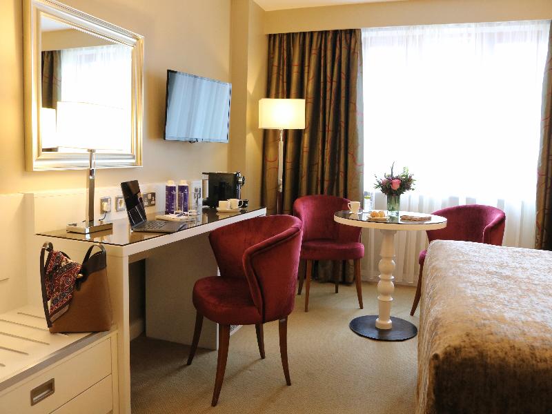 The Rose Hotel image