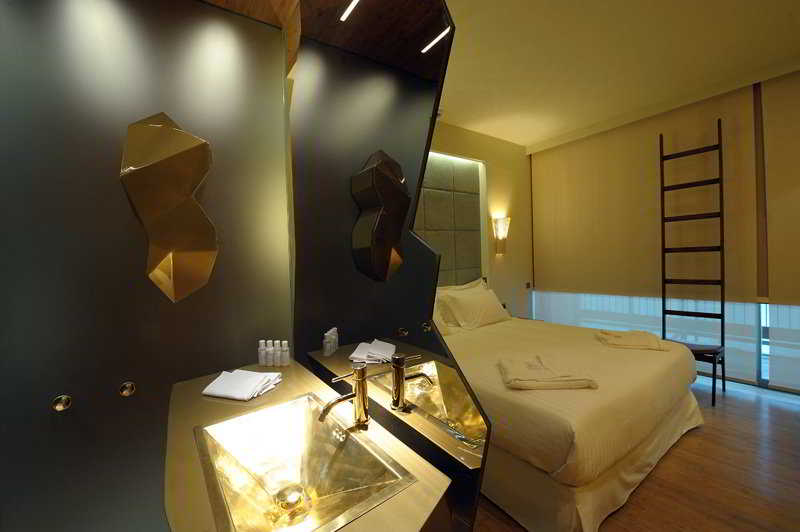 New Hotel