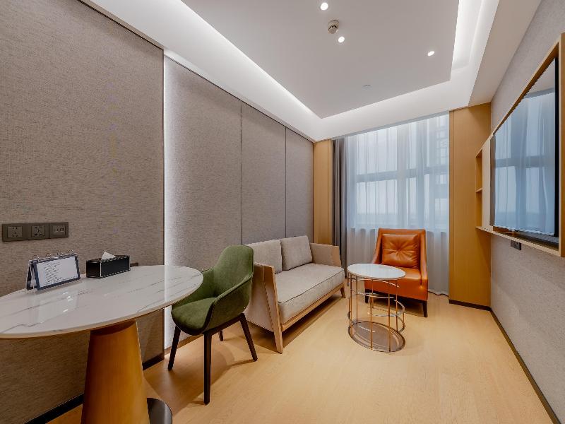 Ramada By Wyndham Shanghai Pudong image