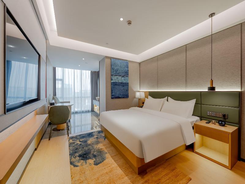 Ramada By Wyndham Shanghai Pudong image