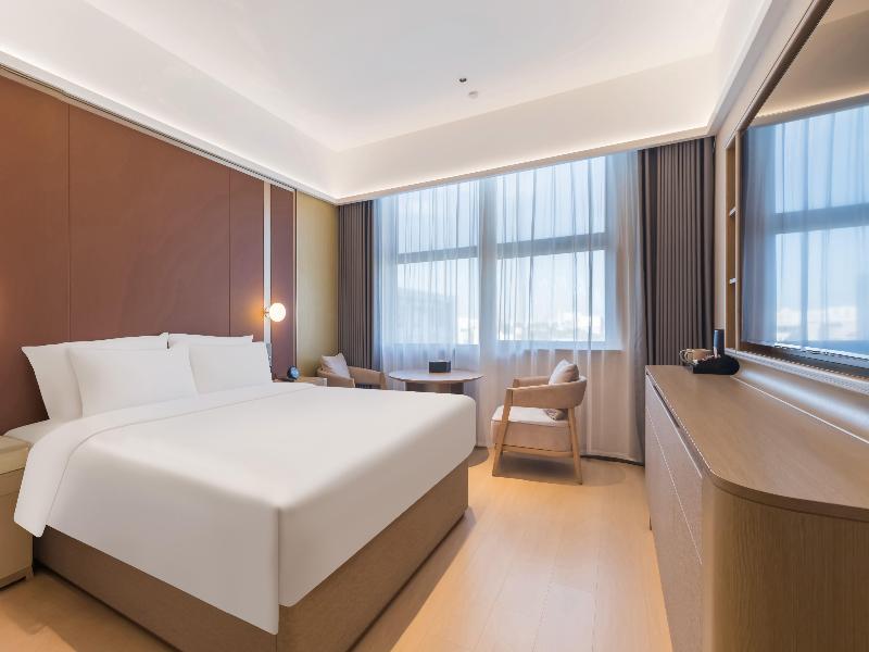 Ramada By Wyndham Shanghai Pudong image
